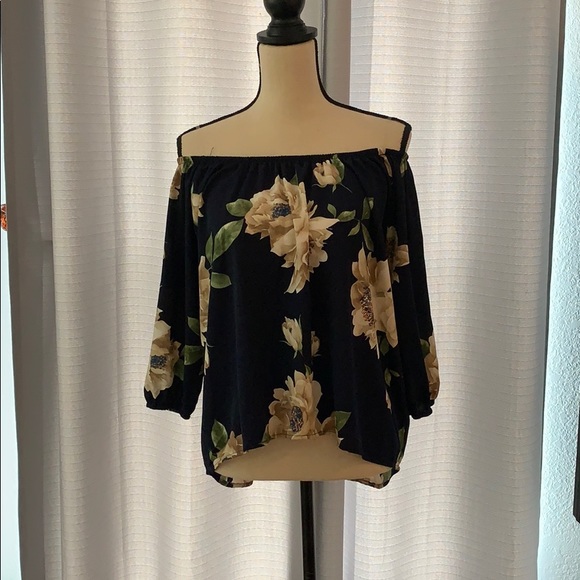 Peach Love California Tops - Peach Love California Off shoulder Top